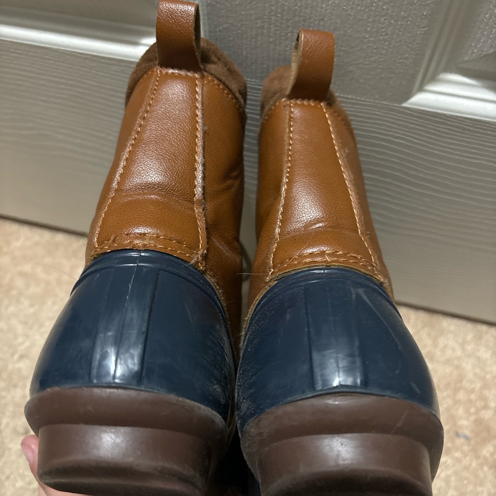 Color Block Duck Boot - Picture 3 of 5